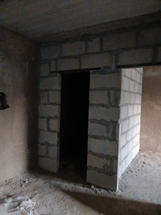 BAMda yangi uyda 2 xonali kvartira 2- qavatda cotiladi