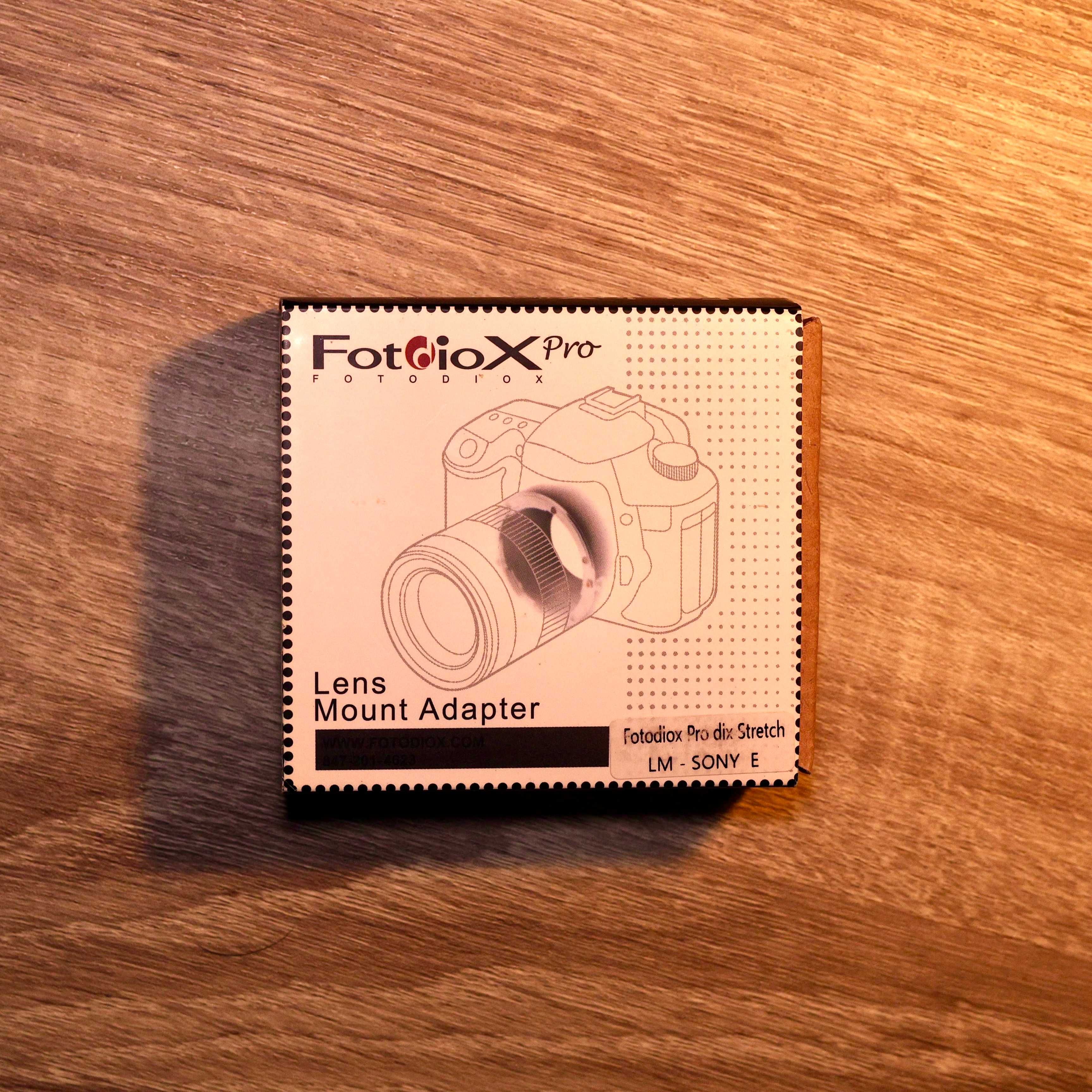 Fotodiox DLX Stretch Lens Adapter - Leica M to Sony E-Mount