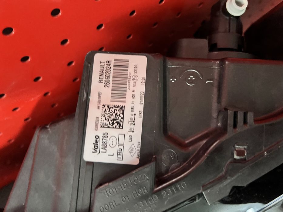 Far stanga full led Renault Megane 4 Facelift