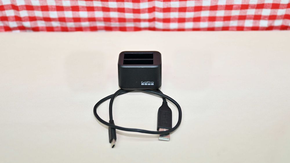 GoPro Monitor Extern , Incarcator , Geanta , Lumina led , Accesorii