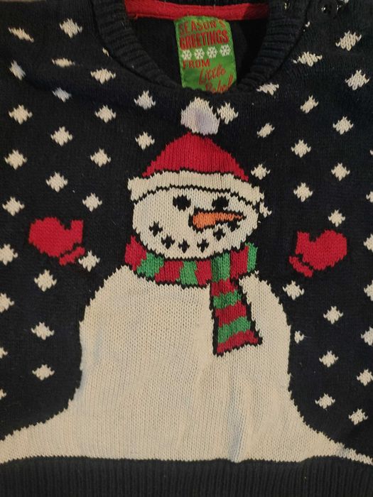 Коледен пуловер и коледно костюмче