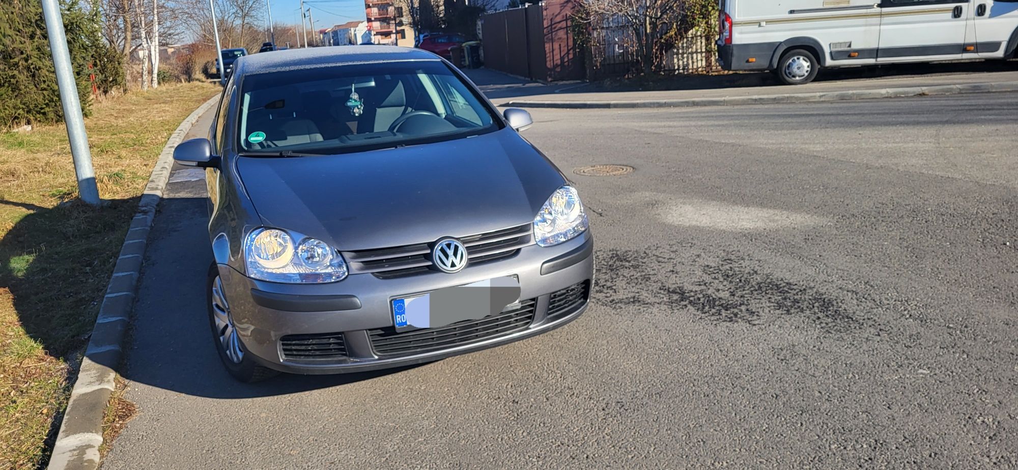 Vând VW Golf 5 întreținut