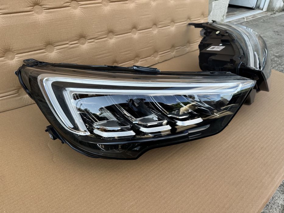 Faruri, Far stânga / Far dreapta Opel Crossland X Led