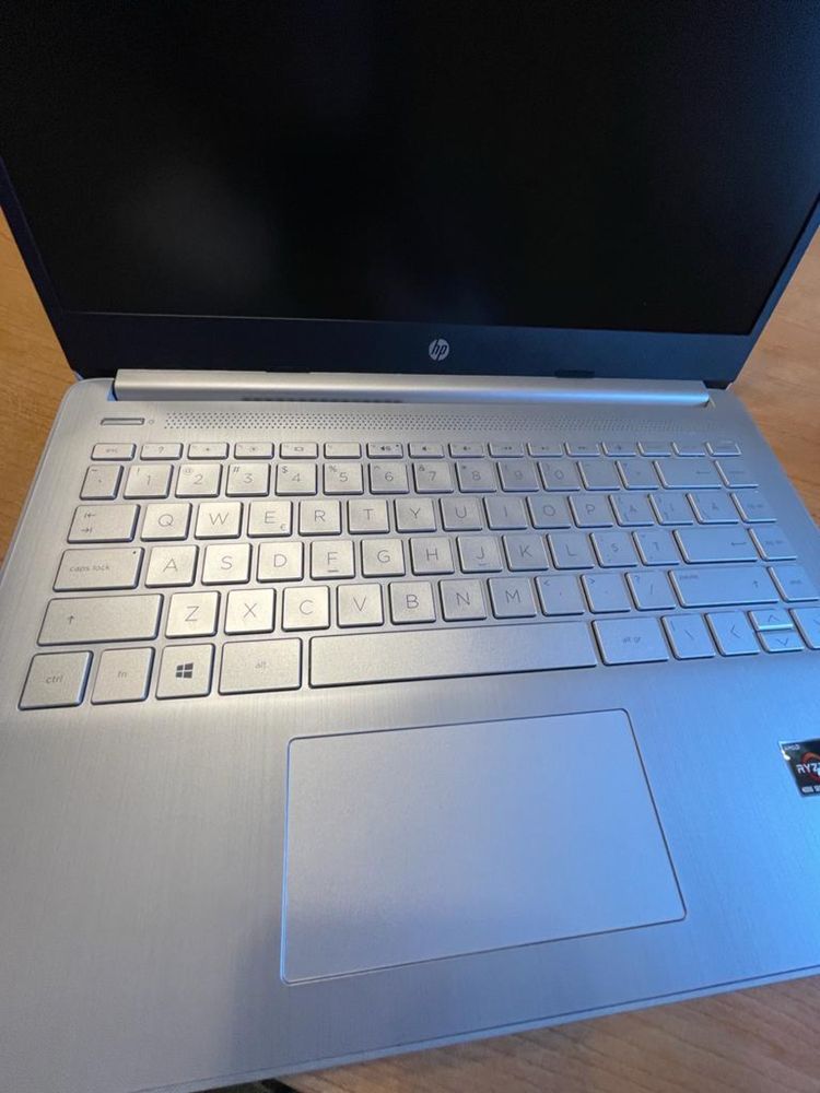 Laptop HP15s-4.00 GHz, 15.6″, Full HD, 16GB, SSD 512GB,