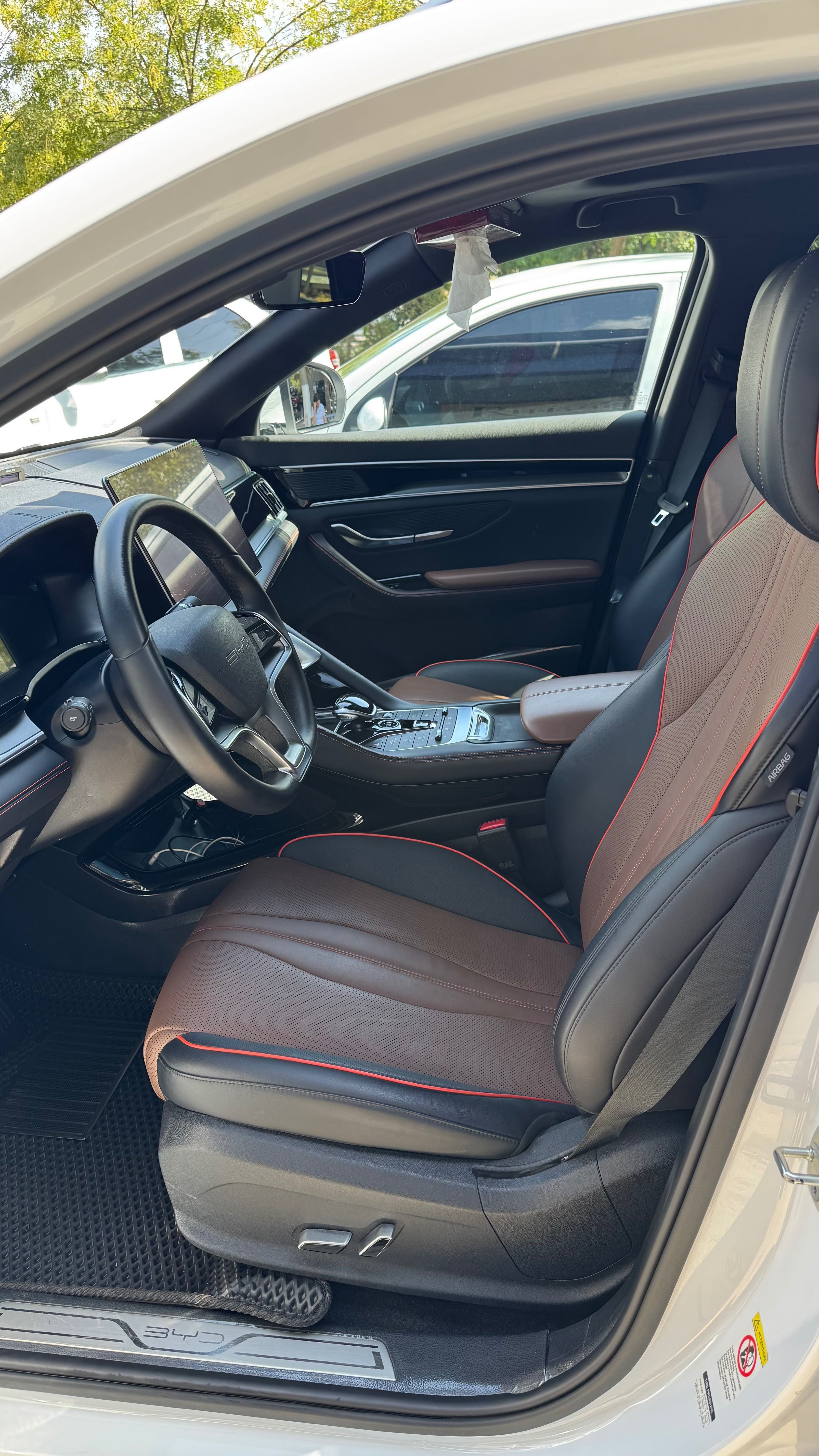 BYD Song Plus DM-I Flagship full position
