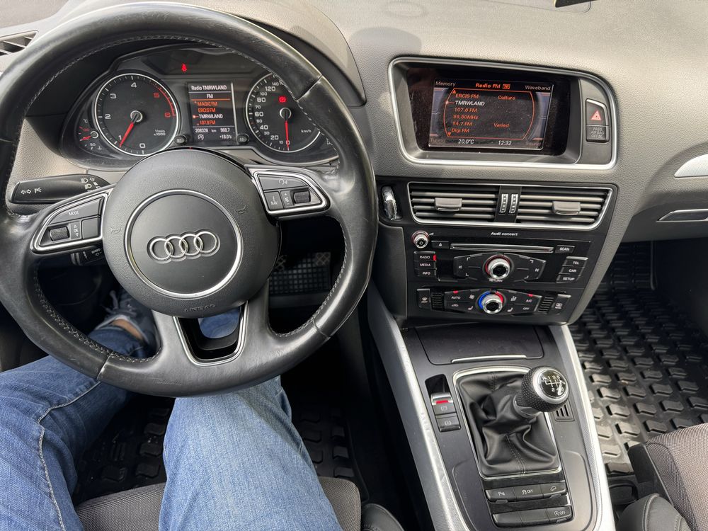 Audi Q5 euro 6 4x4 proprietar