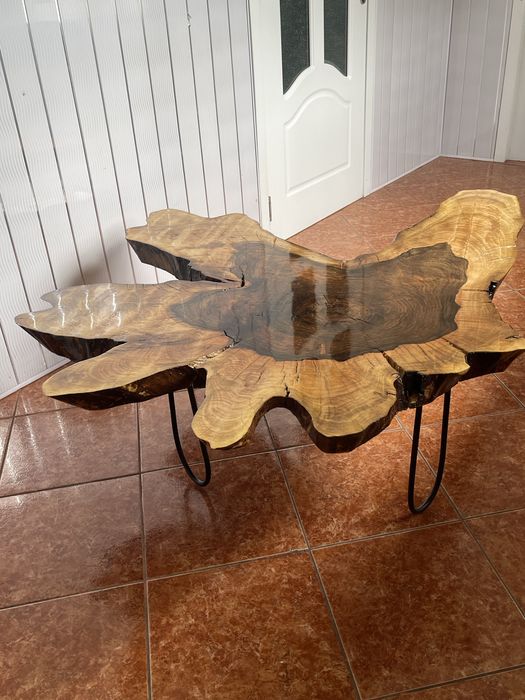 Mese lemn masiv de nuc