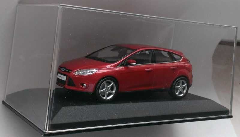 Macheta Ford Focus mk3 2012 C346 rosu  - Minichamps 1/43