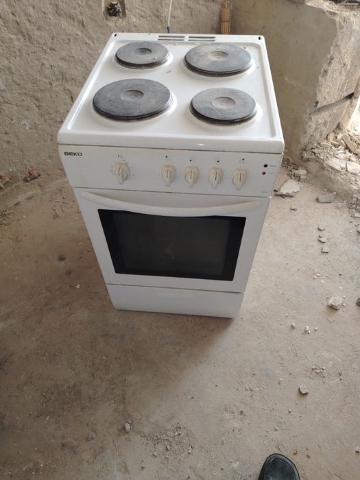 Продам электрон плиту полностью рабочая