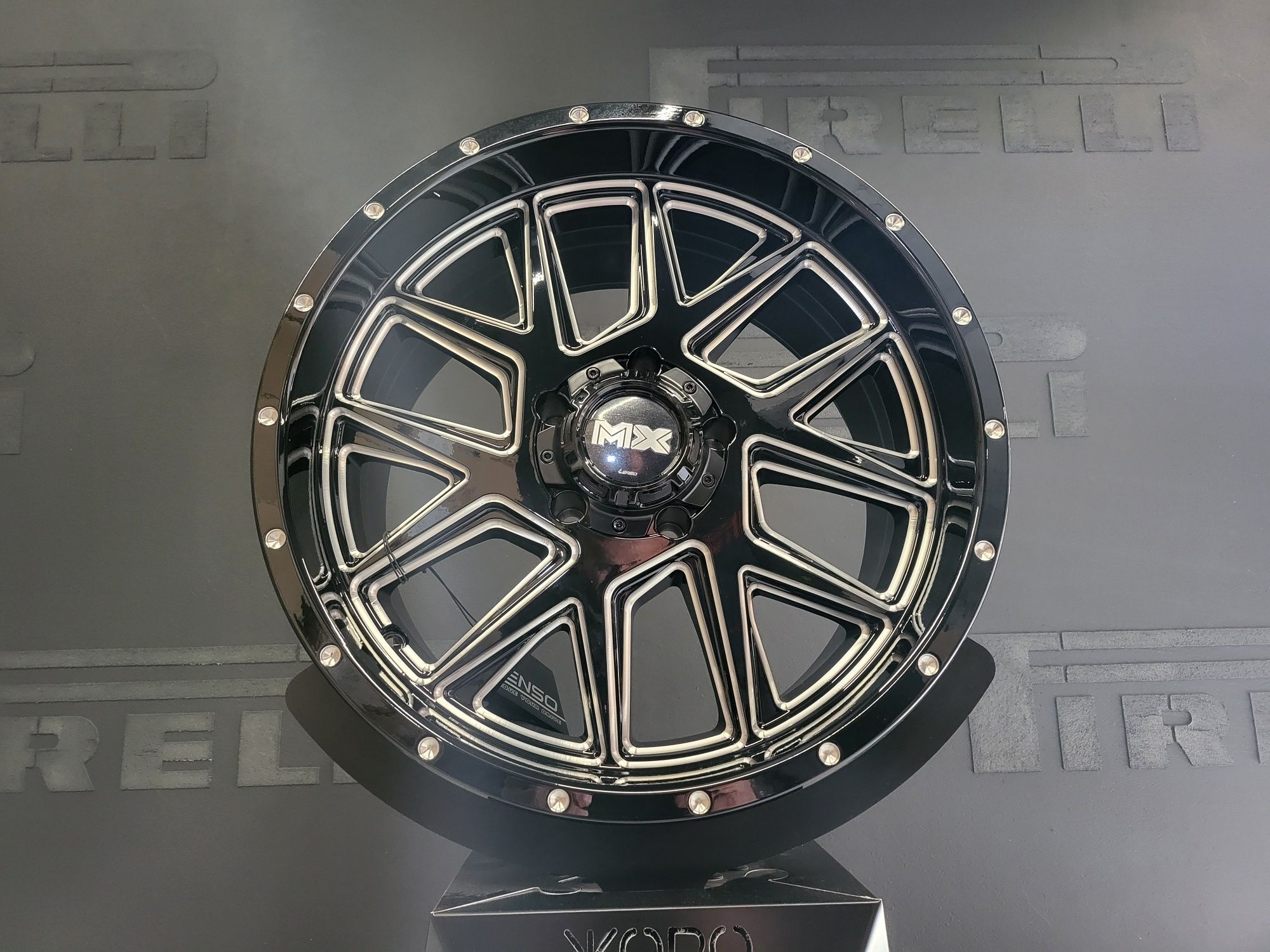 18цола 5х127 Jeep Lenso Wrangler