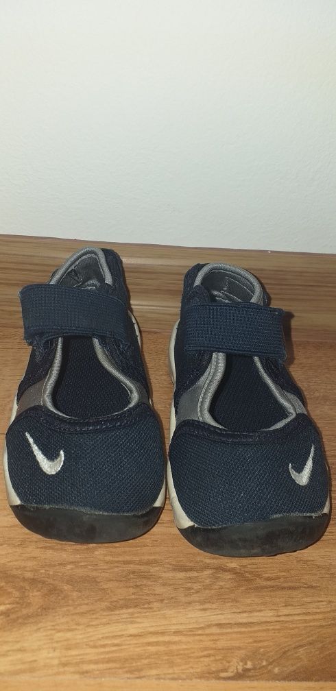 Sandale nike nr 21 flexibile