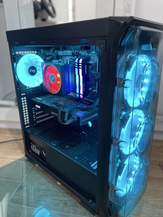 vand Setup gaming complet cu cont steam
