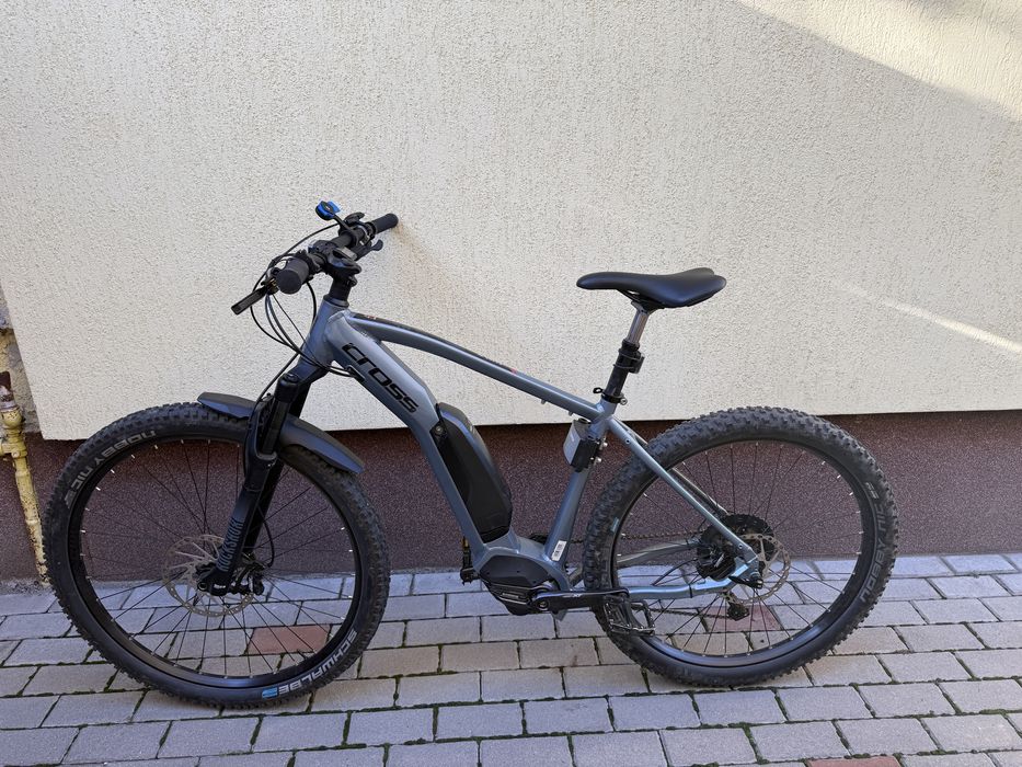 Vând bicicletă electrică Cross Razor – stare foarte bună, doar 620 km!