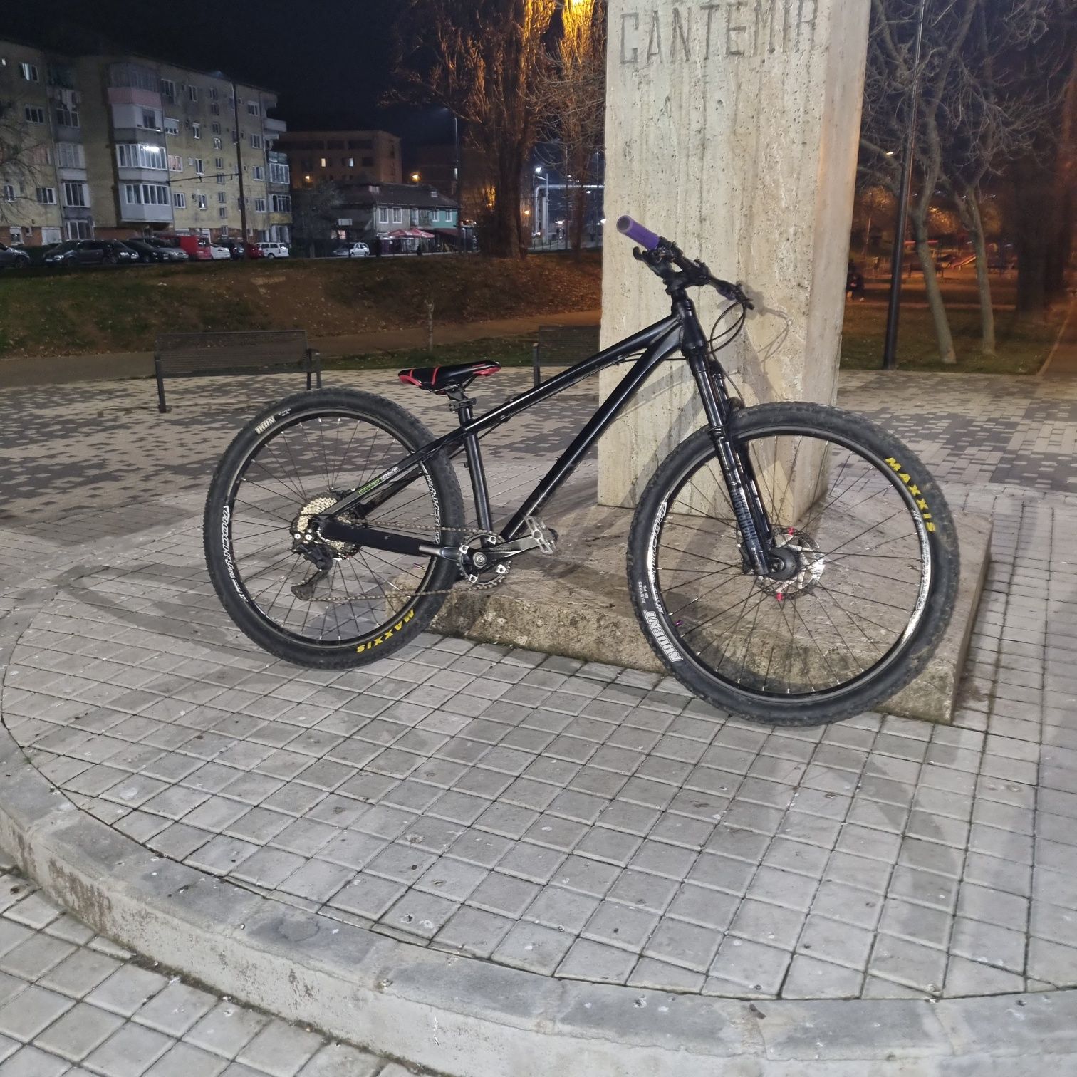 Bicicleta hardtail 27.5 (pentru mai multe detalii astept  în privat