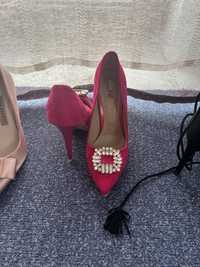 Stiletto marimea 36