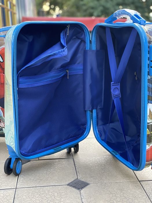 Детскиий чемодан