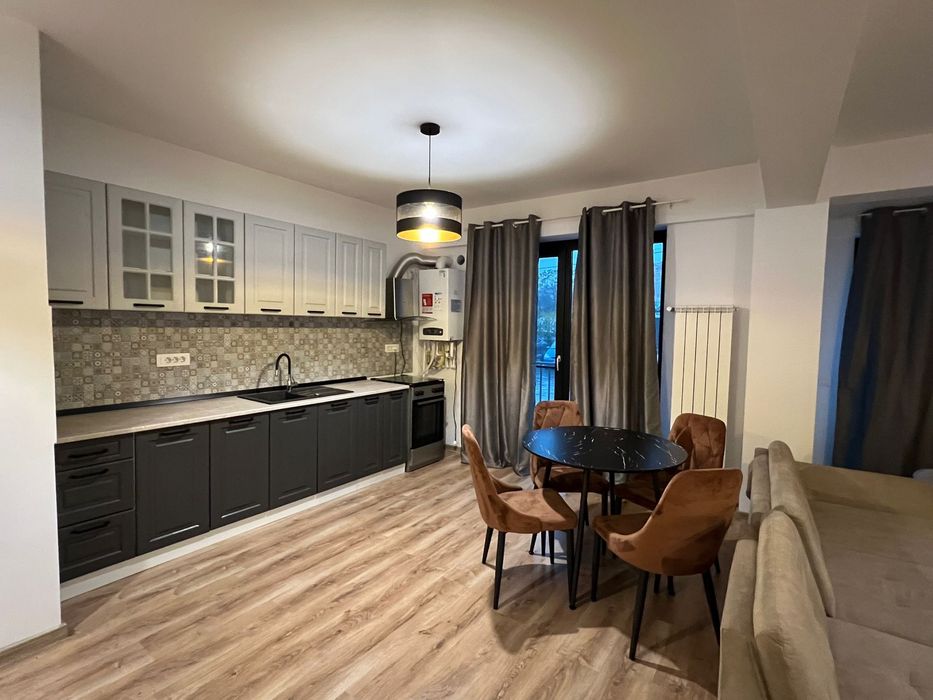 Ofer spre inchiriere apartament spatios