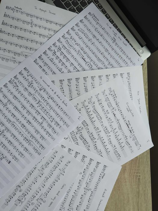 Transpun/Transcriu partituri de mână