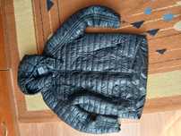 Geaca neagra fas