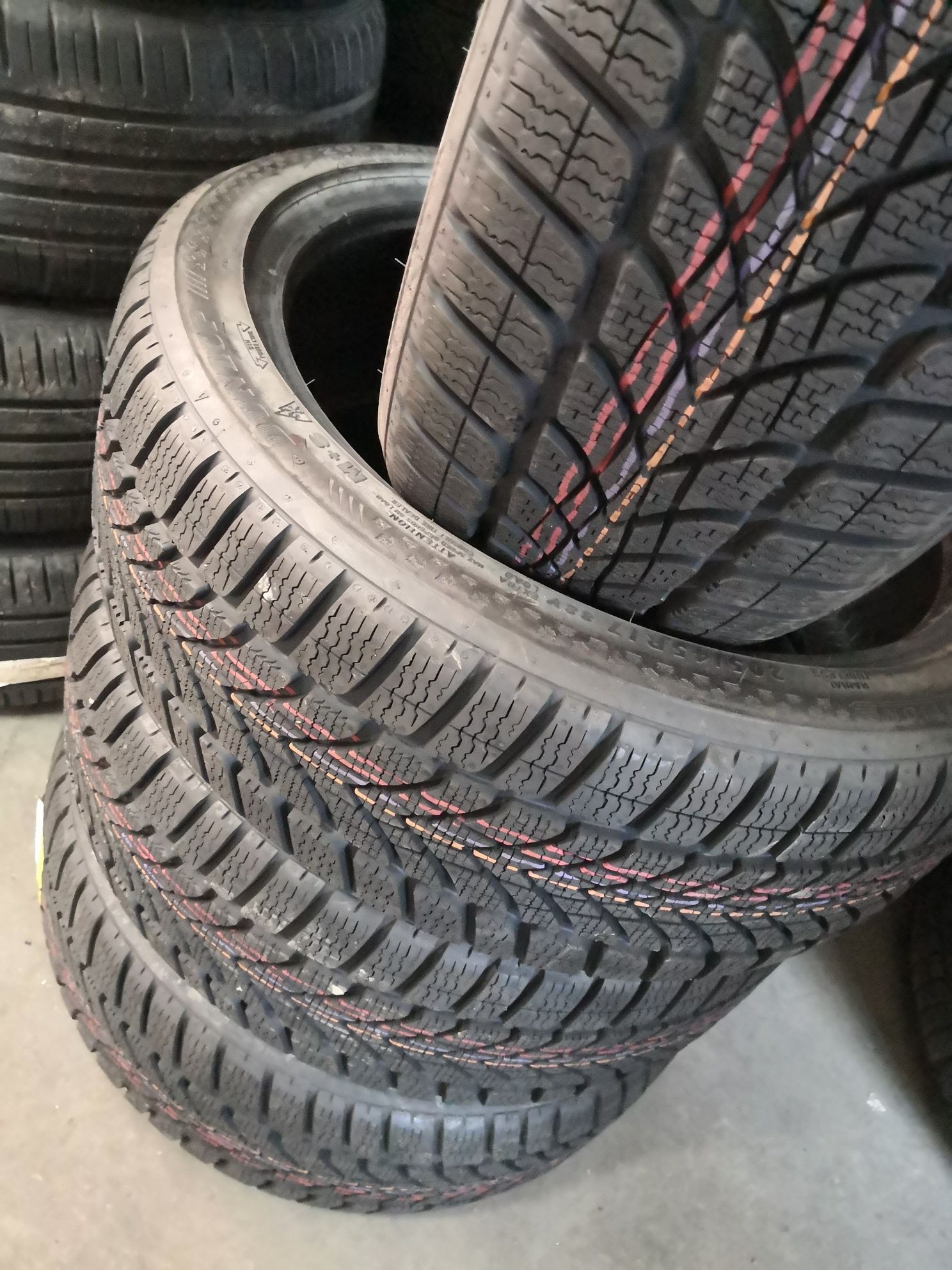 205 45 17 цола гуми dunlop нови