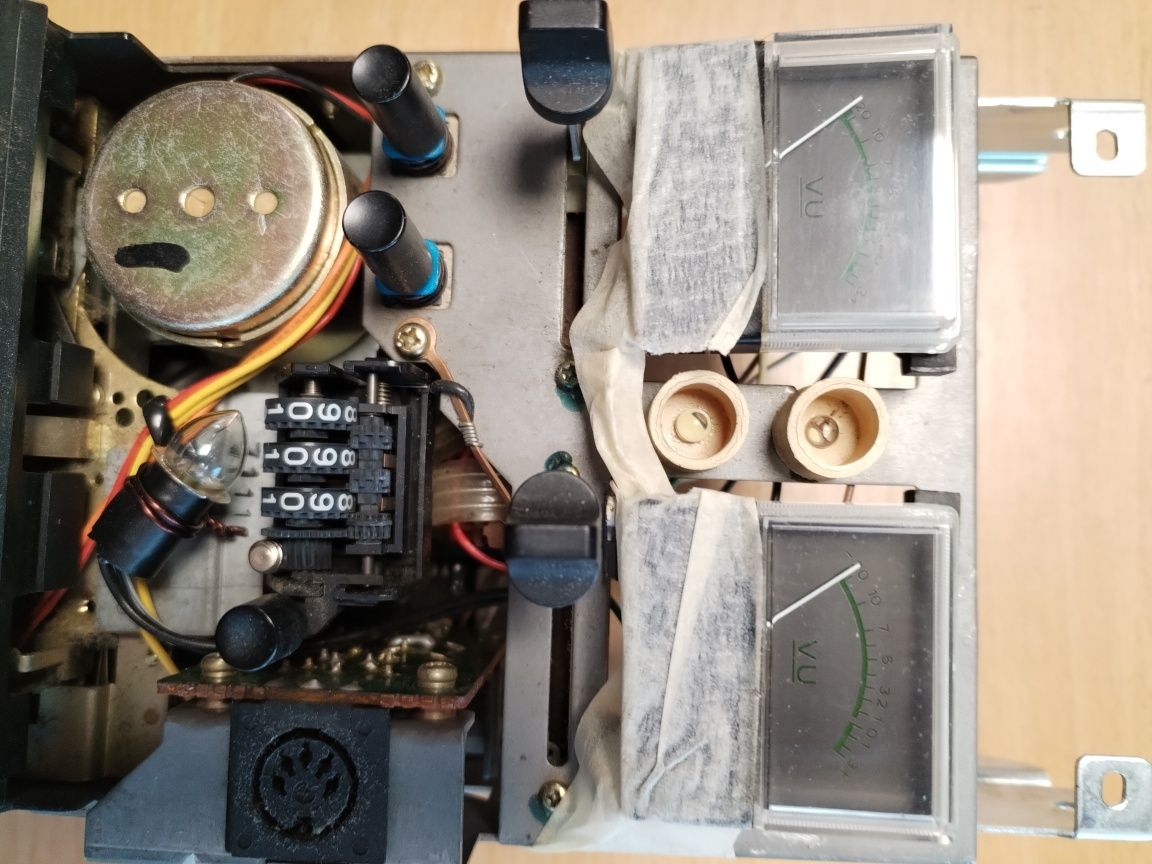 Mecanism casetofon cu electronică, funcțional