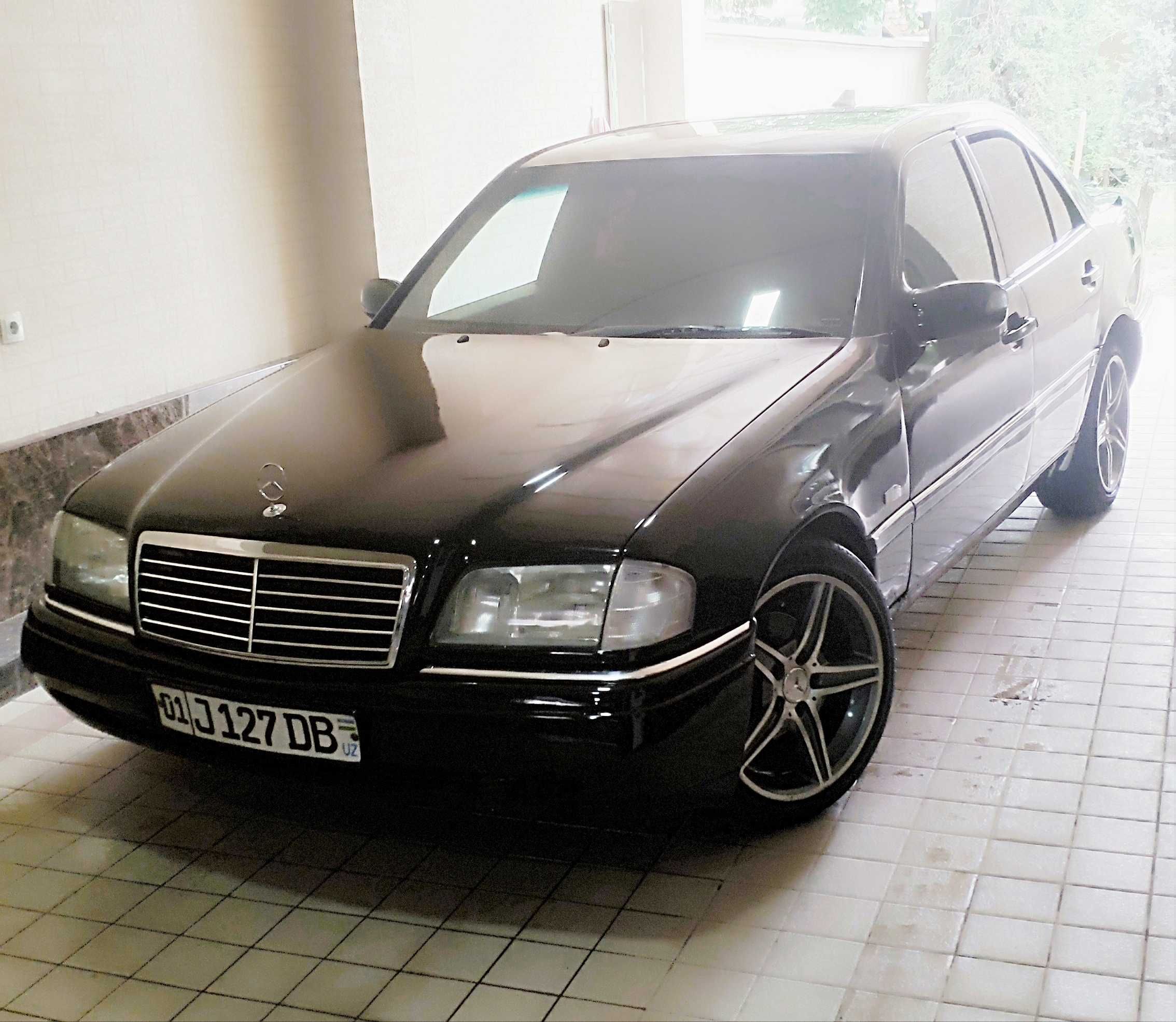 Mercades Benz 202 srochna sotiladi