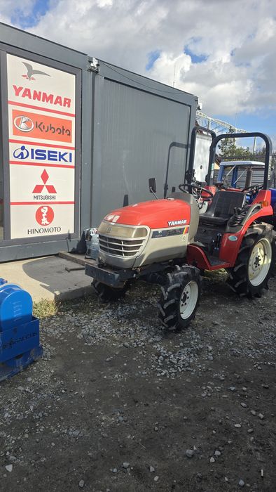 Parc tractoare japoneze tractor freza in rate tractoras