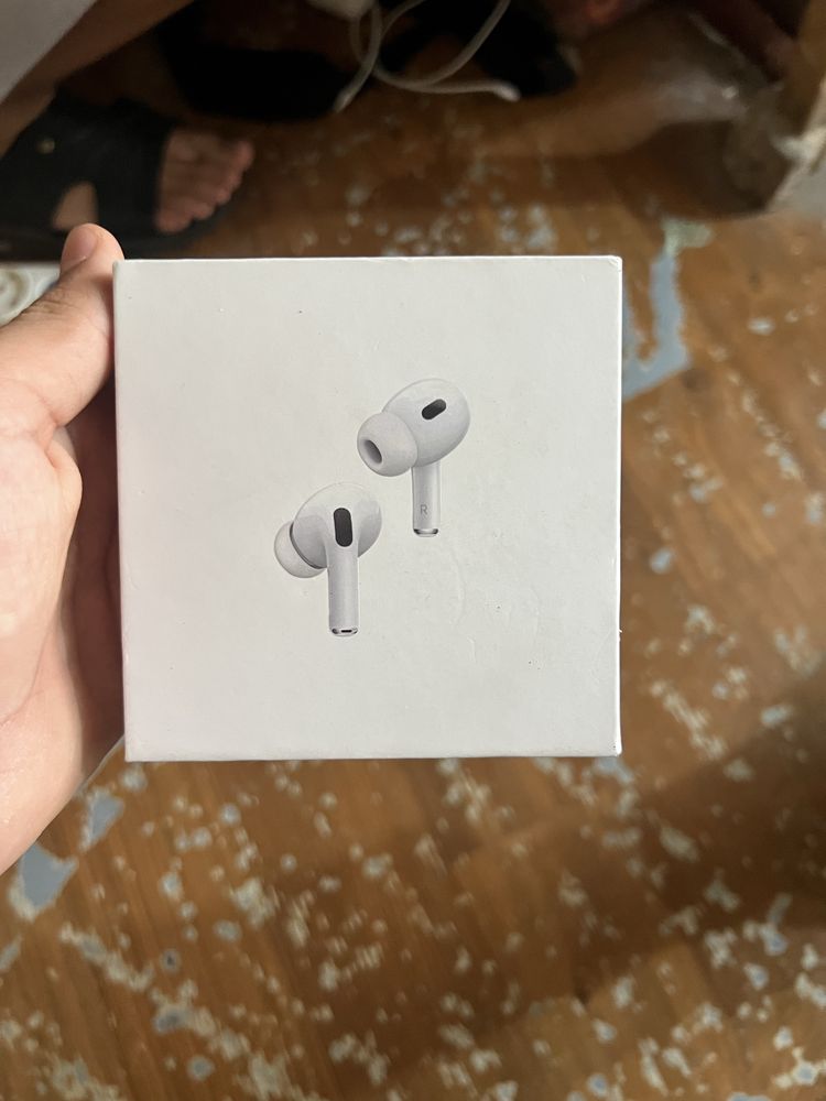 Airpods pro.