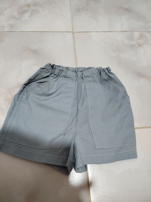 Продавам панталони