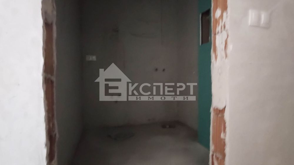 Продава се Двустаен апартамент в Пловдив, Христо Смирненски - 76 кв.м за 1352 €/кв.м - Снимка #12