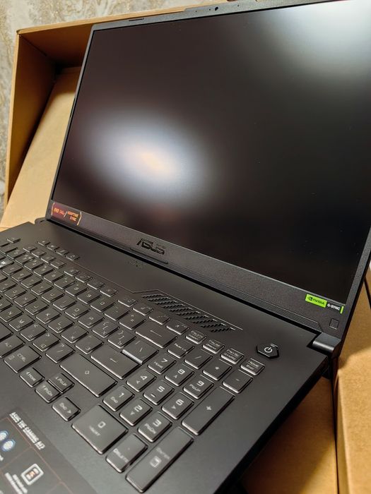 Asus TUF Gaming F17 Ryzen 5-7535HS, 24GB(DDR5), RTX4050, 1TB, 100%SRGB