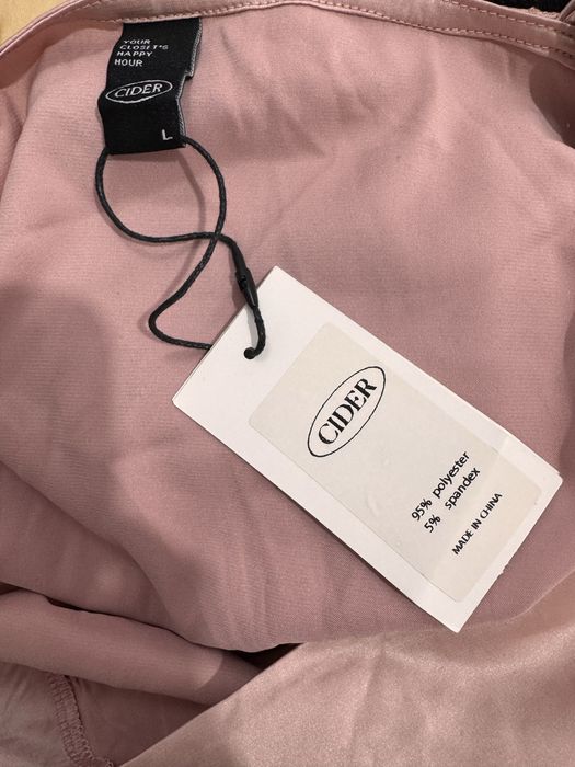 Rochie nouă, cu etichetă, culoare roz pudrat frumoasă