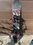 Placa snowboard si boots Deeluxe