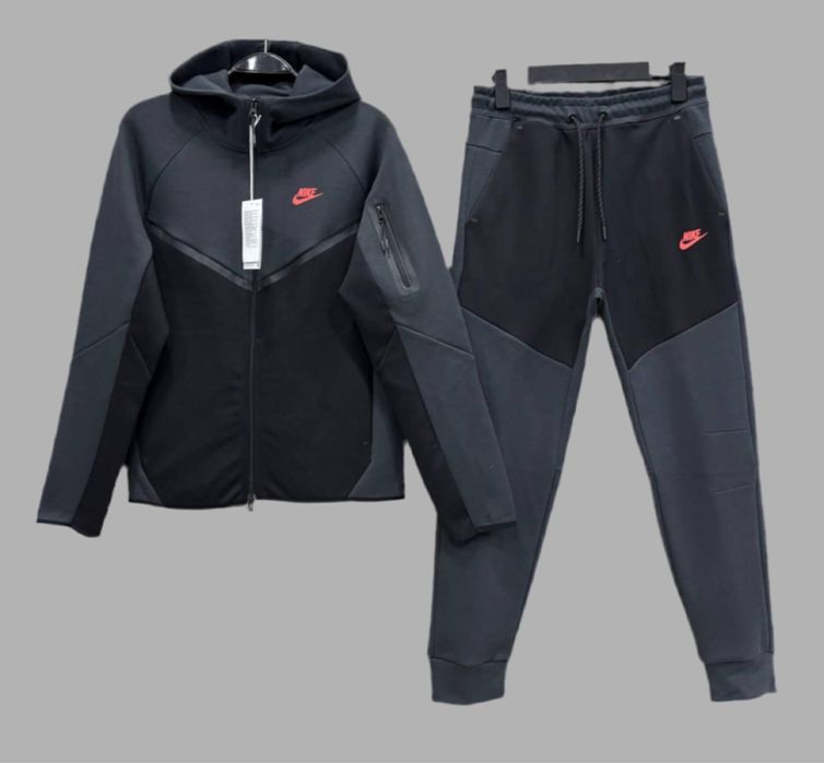 Trening Nike Tech