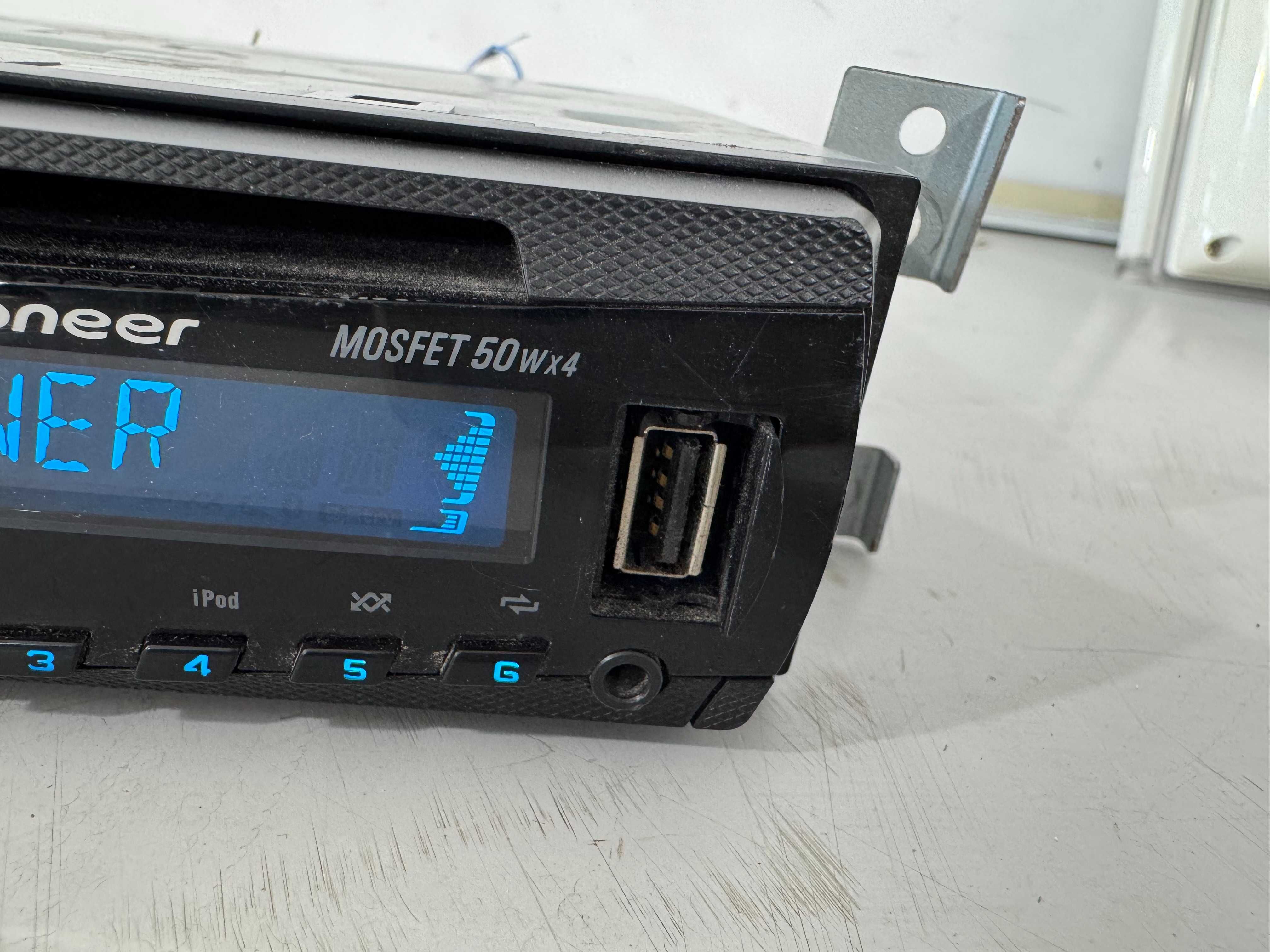 Радио за кола CD - Pioneer DEH-4300UB
