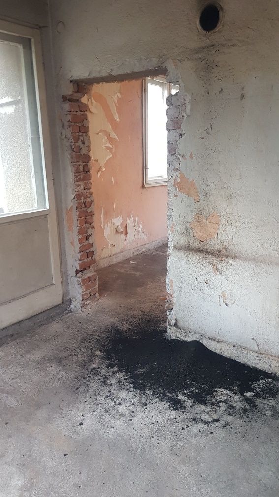 Продава се Етаж от къща в Дупница - 3 кв.м за 23000 €/кв.м - Снимка #4