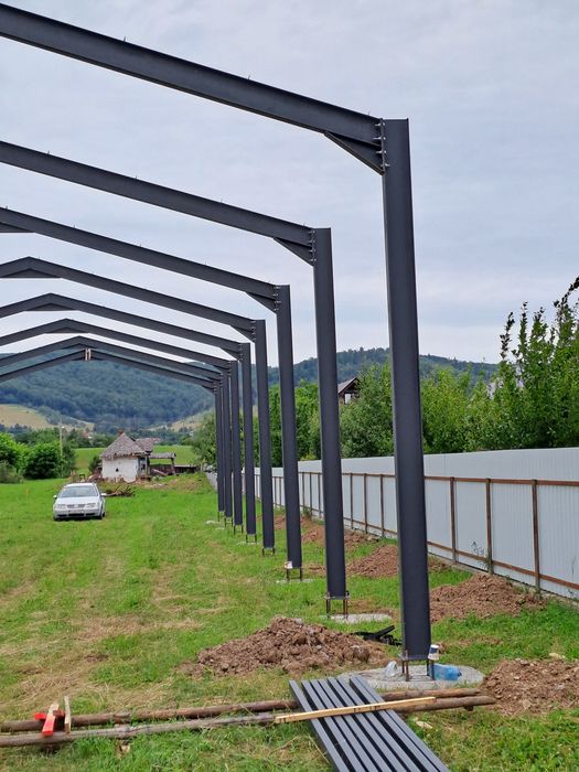 Vând hala metalica 15x25