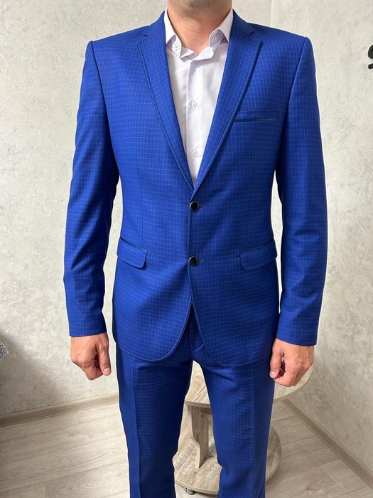 Продам костюм Ramzotti