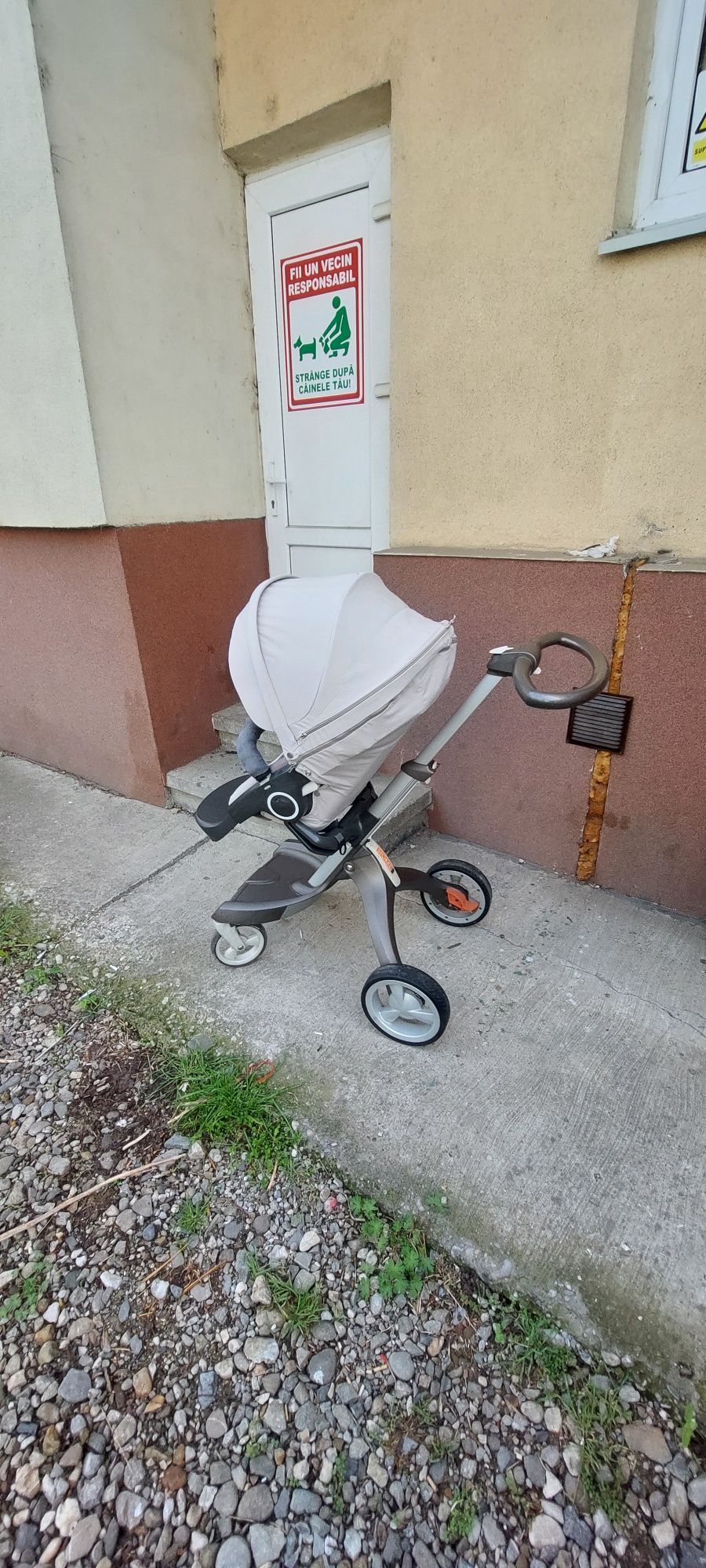 Căruț cărucior copil copii Stokke