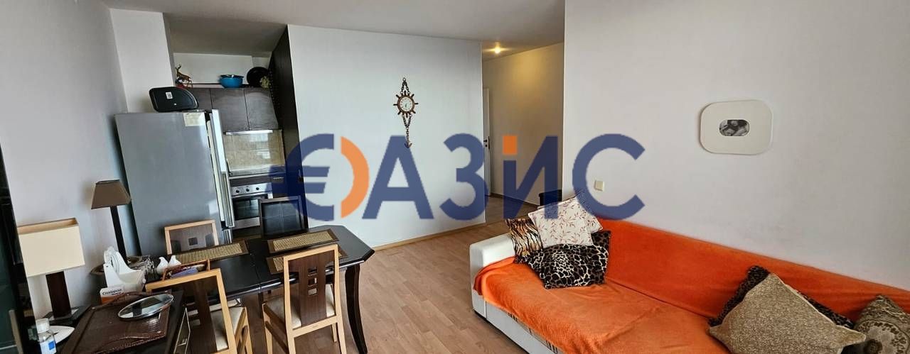 Продава се Двустаен апартамент в Свети Влас - 72 кв.м за 1056 €/кв.м - Снимка #2