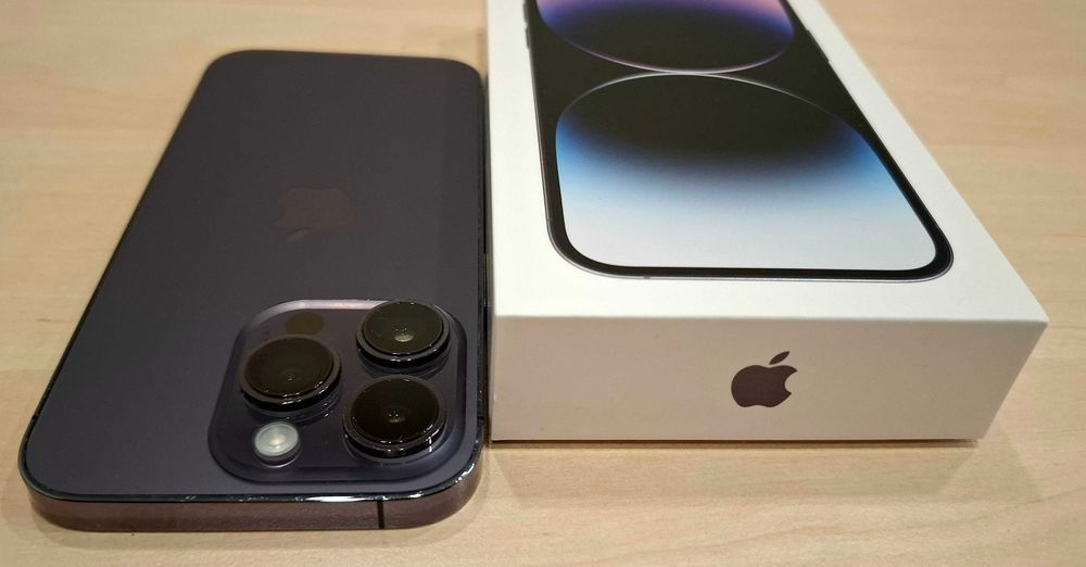 i Fhone 14 pro Deep purple