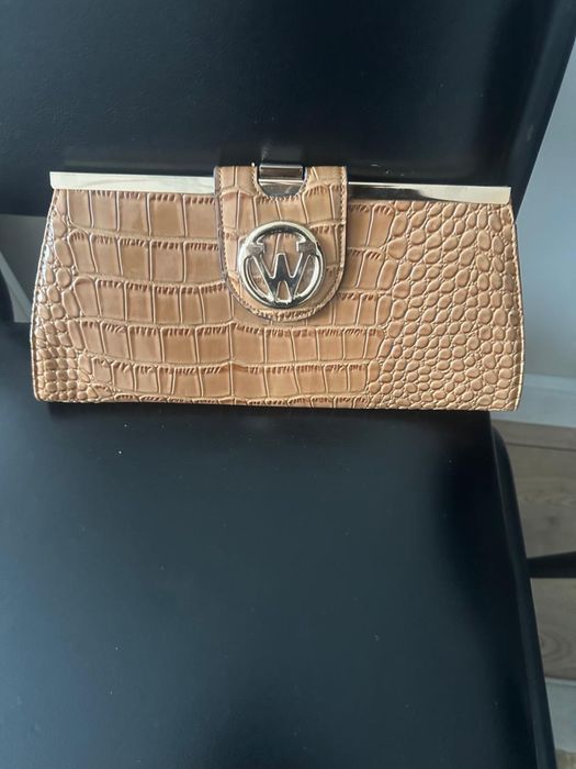 Клатч новая качество супер за 4 тыс отдам