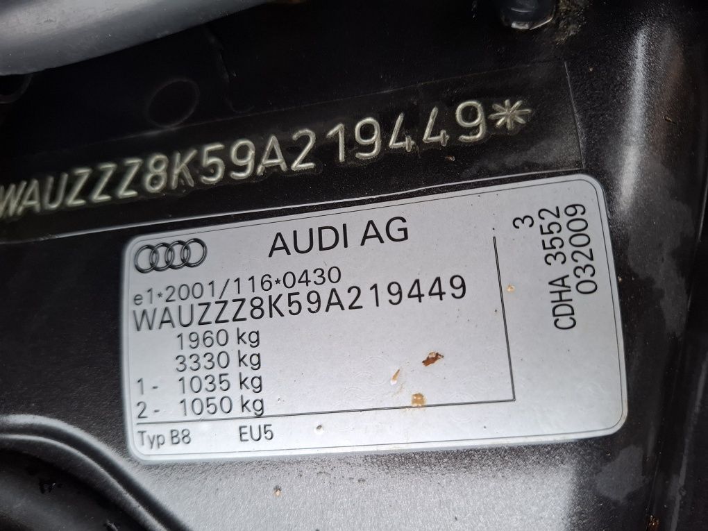 Piese/Dezmembrez Audi A4 B8 1.8TFSi CDHA fabricat 2009