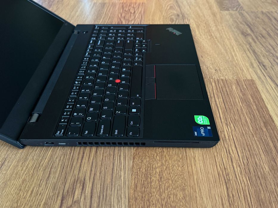 15.6 FHD i7-12800H Lenovo ThinkPad P15v G3 32GB DDR5/1TB SSD/RTX A2000