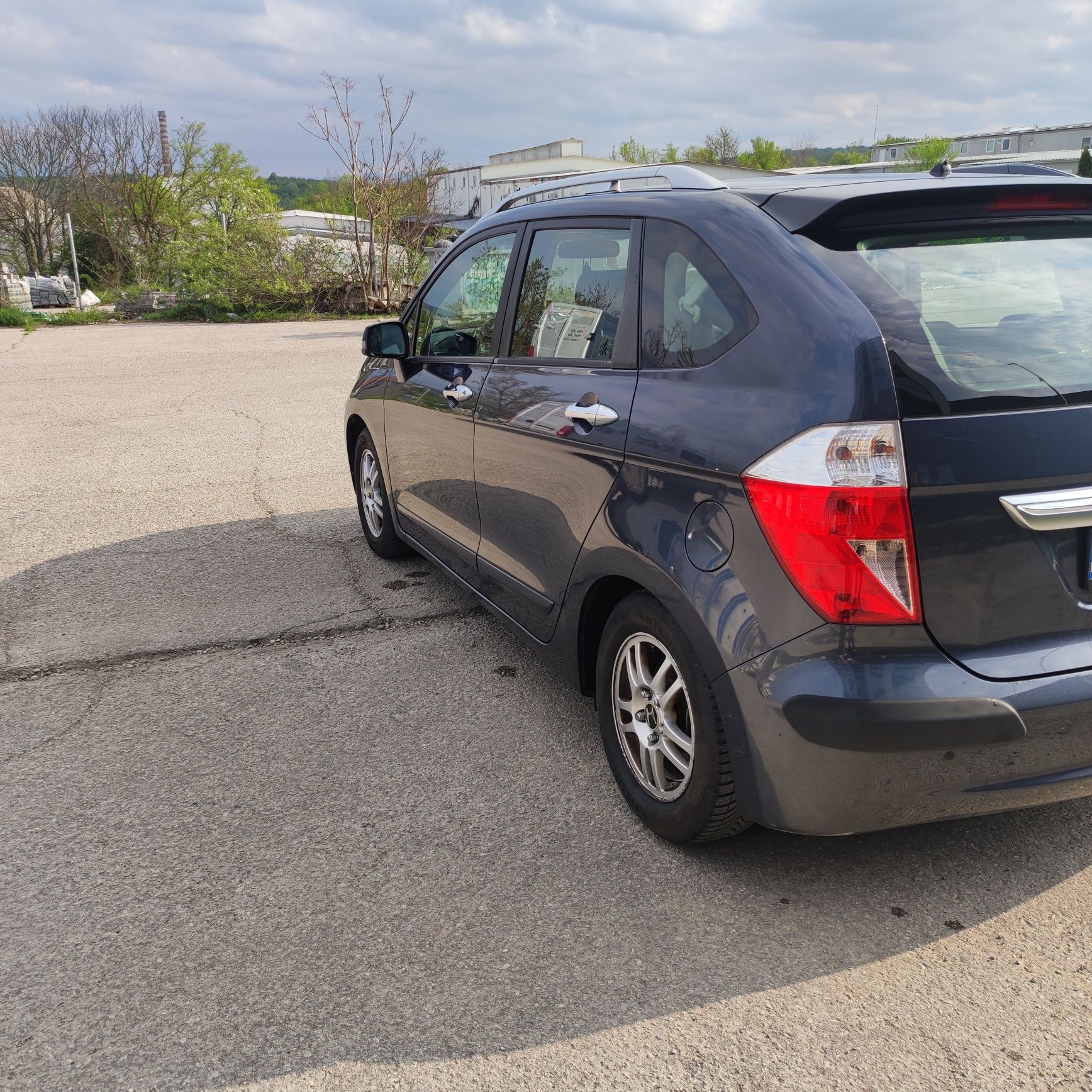 Honda  FR- V  1.7 i VTEC Comfort