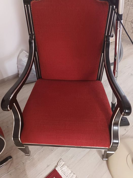 Band Doua Canapele și doua fotolii de sufragerie