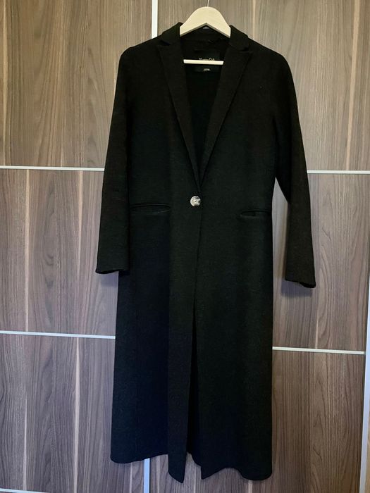 Вълнено палто на бранд Massimo Dutti