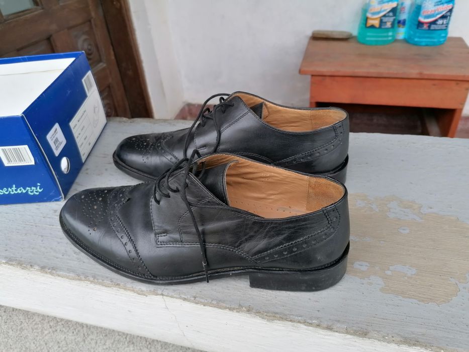Pantofi piele aproape noi nr 44 (43)