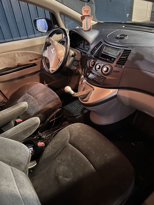 Mitsubishi Grandis - benzina cu gaz