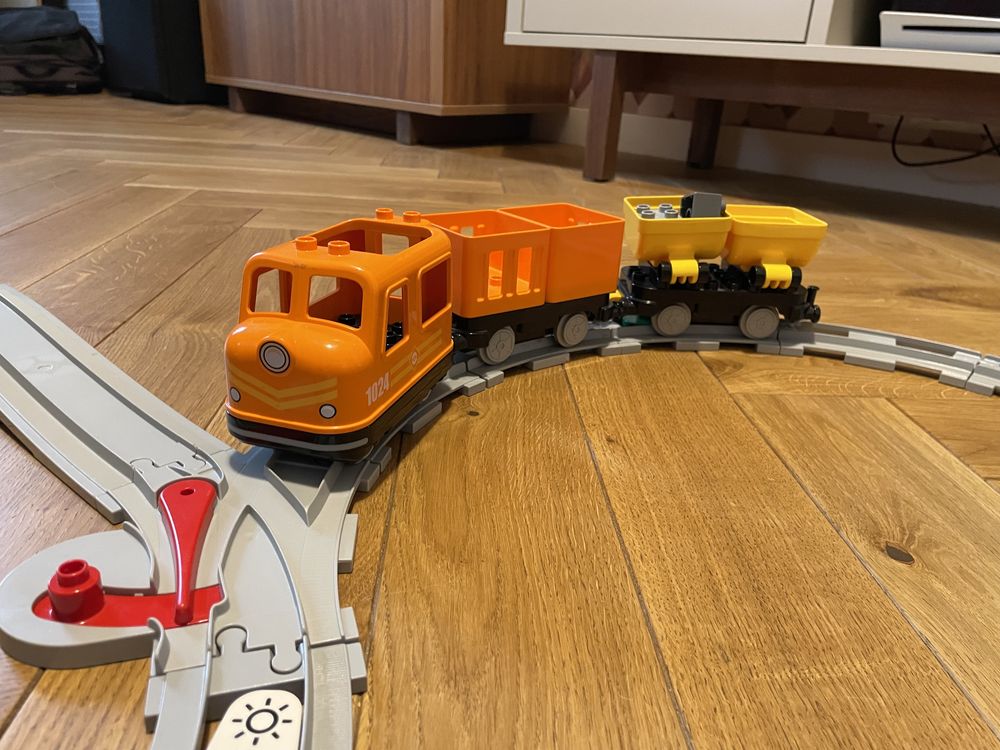 Поезд Lego Duplo